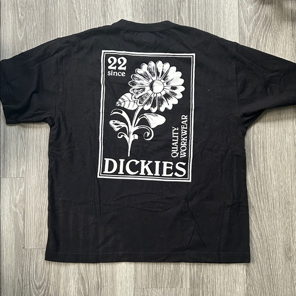 Dickies Other - Dickies Men’s Graphic Floral T-Shirt